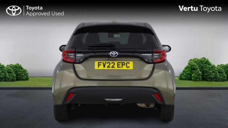 Toyota Yaris 1.5 Hybrid Design 5dr CVT Hybrid Hatchback